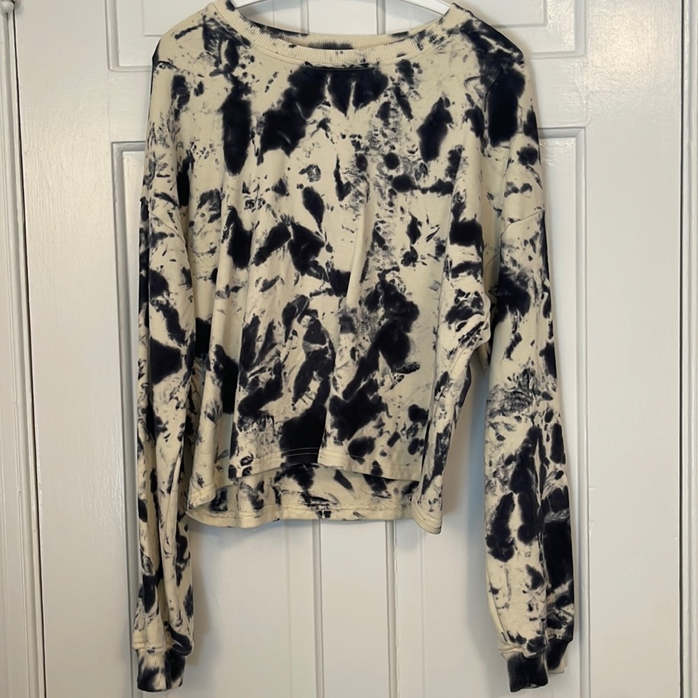 LE LIS Collection crewneck